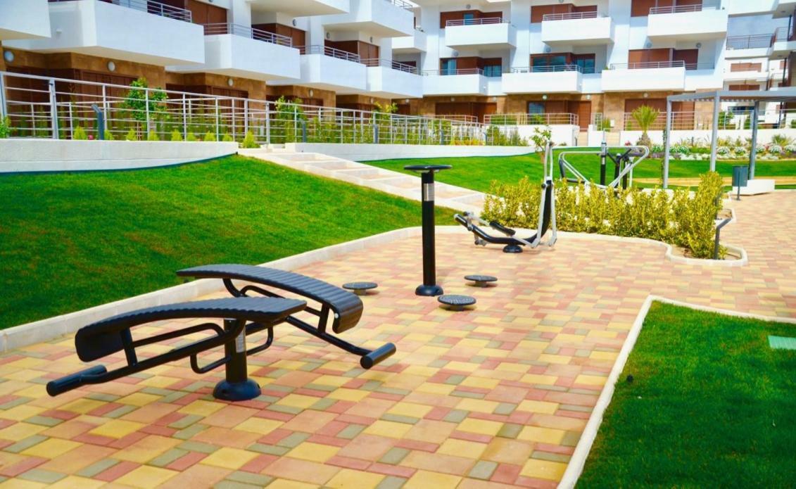 Terrazas De Campoamor Barbara Оріуела Екстер'єр фото